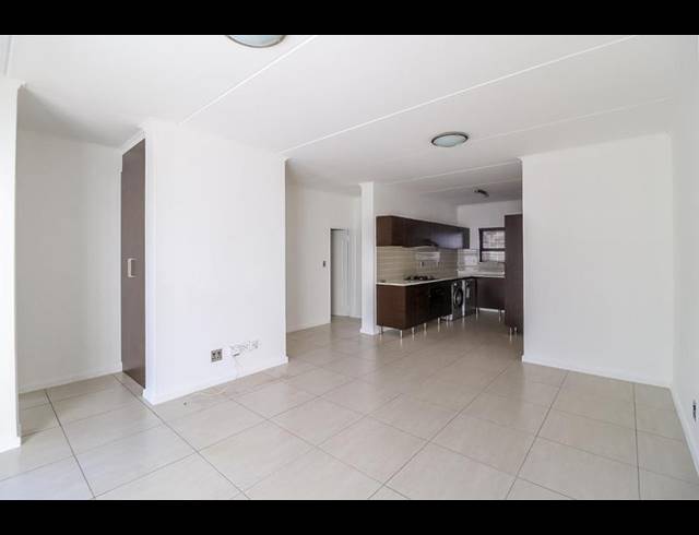 3 BEDROOM APARTMENT FOR SALE IN GREENSTONE HILL